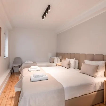 Appartement Be Modern & Spacious With A Private Patio! On Bica Funicular Street - Lis Downtown Lissabon